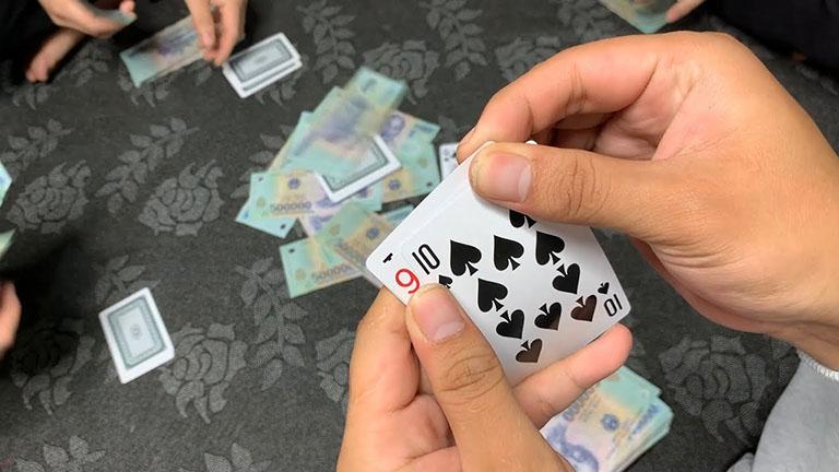 Khám phá cách chơi game đánh bài tiến lên miền Nam miễn phí dễ dàng trên điện thoại
